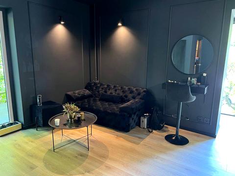 комерційна за адресою Михайла Бойчука вул. (Кіквідзе), 22