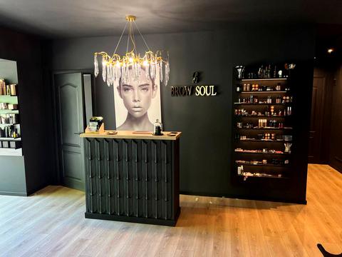 комерційна за адресою Михайла Бойчука вул. (Кіквідзе), 22