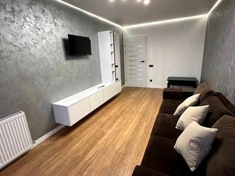 квартира за адресою Андрія Мельника вул., 10 к4