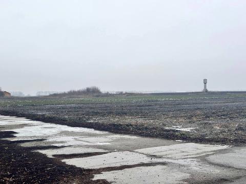 комерційна за адресою Центральна, 47