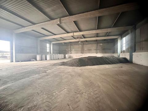 комерційна за адресою Центральна, 47