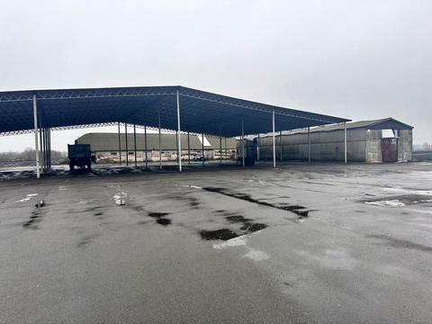 комерційна за адресою Центральна, 47