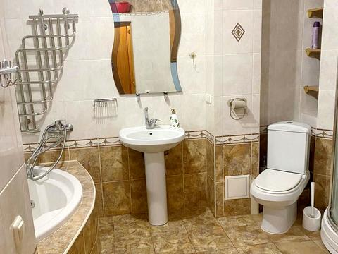 квартира по адресу Святошинская пл., 1