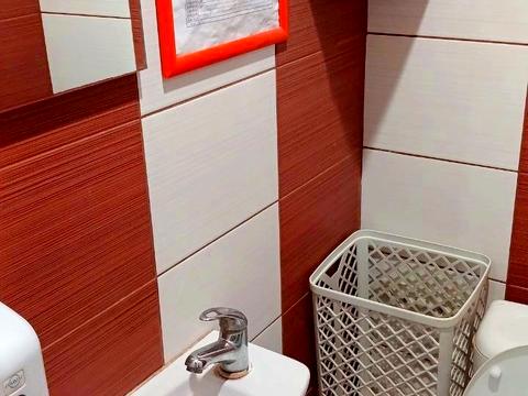 комерційна за адресою Отакара Яроша вул., 7