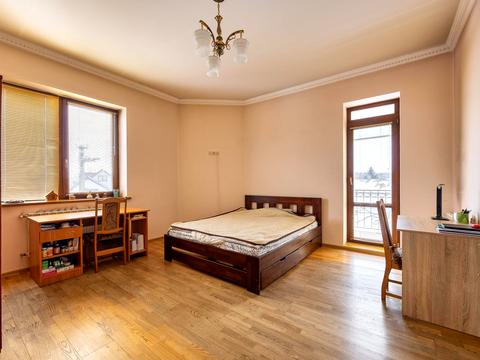 будинок за адресою Петра Сагайдачного вул.