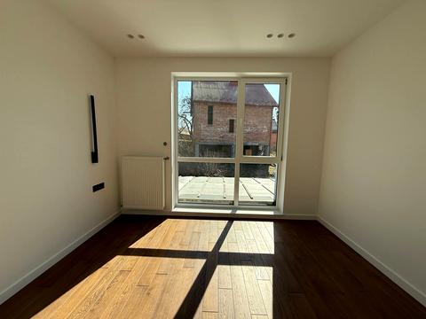 будинок за адресою Озерна