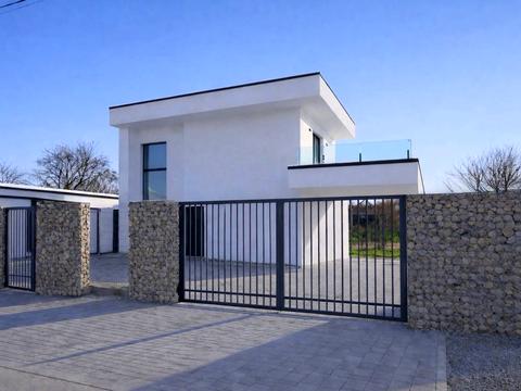 будинок за адресою Озерна