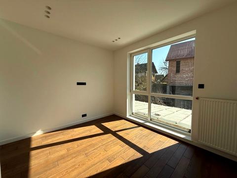 будинок за адресою Озерна