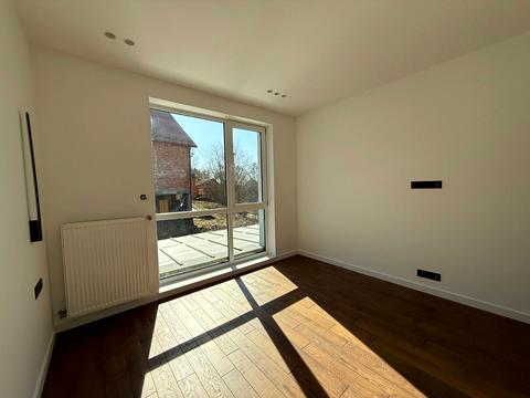 будинок за адресою Озерна