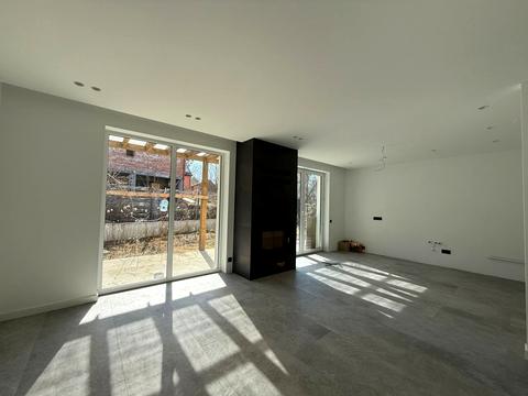 будинок за адресою Озерна