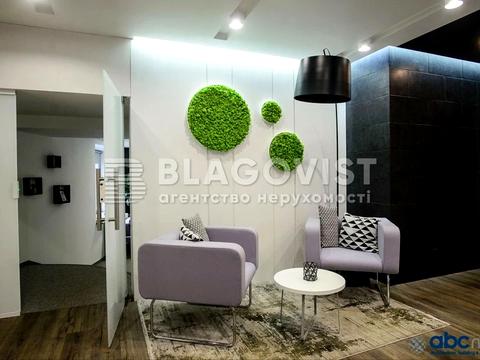 коммерческая по адресу Спортивная пл., 3