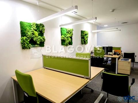 коммерческая по адресу Спортивная пл., 3