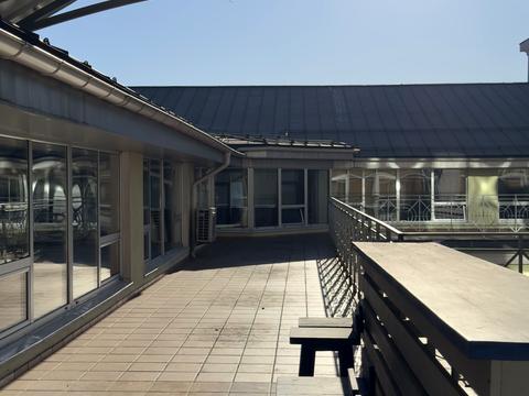 комерційна за адресою Сім'ї Прахових вул. (Гайдара), 52