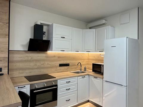 квартира за адресою Дніпровська набережна вул., 16-Д