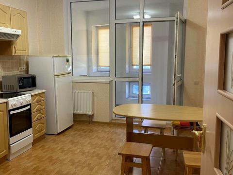 квартира за адресою Федора Ернста вул., 16-Б