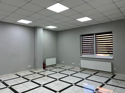 коммерческая по адресу Подільська ул., 93/1