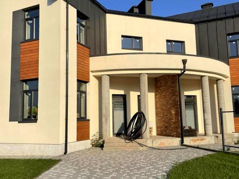 будинок за адресою Героїв Майдану вул.