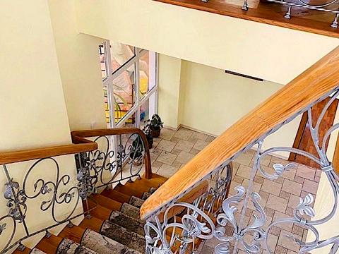 будинок за адресою придорожня