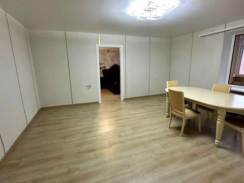 квартира за адресою Пилипа Орлика вул., 5