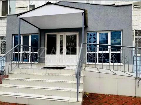 комерційна за адресою Анни Ахматової вул., 16-В