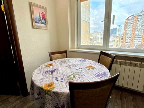 квартира по адресу Киев, Глібова ул., 16