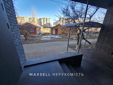 комерційна за адресою Михайла Лушпи просп., 31