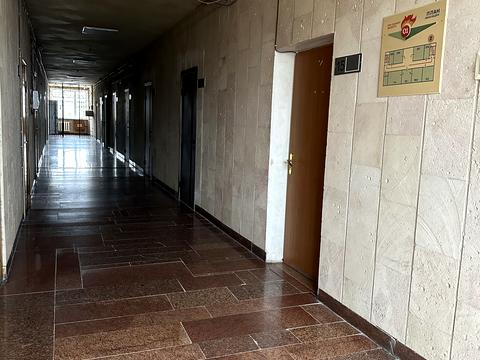 комерційна за адресою Зв'язківців вул., 1а