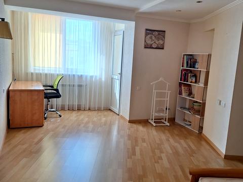 квартира за адресою Захисників України вул. (1-го Травня), 8а