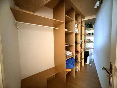 квартира за адресою Захисників України вул. (1-го Травня), 8а