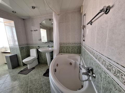 квартира за адресою Захисників України вул. (1-го Травня), 8а