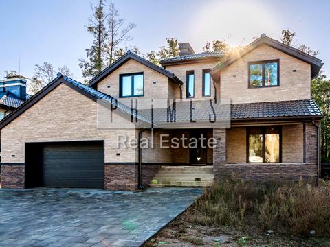 дом по адресу Центральна, 1