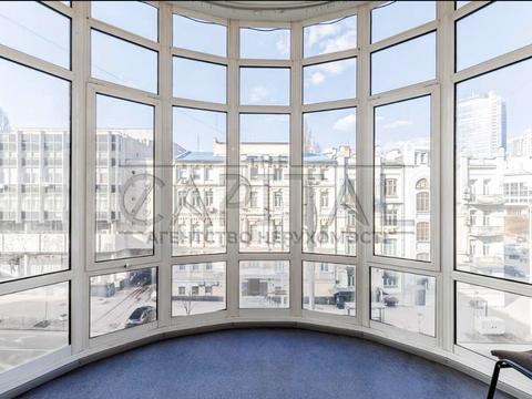 комерційна за адресою Саксаганського вул., 3