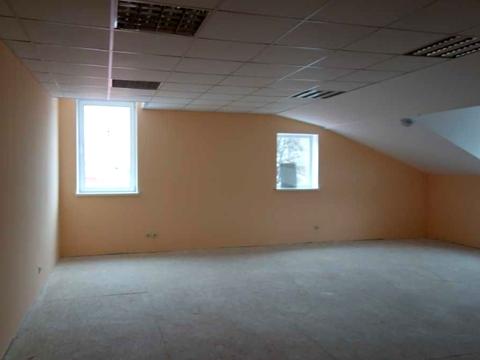 комерційна за адресою Зодчих вул., 52