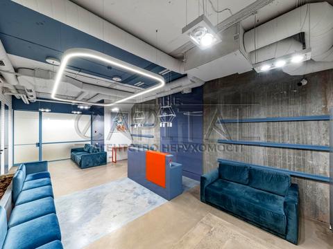 комерційна за адресою Деміївська вул., 13