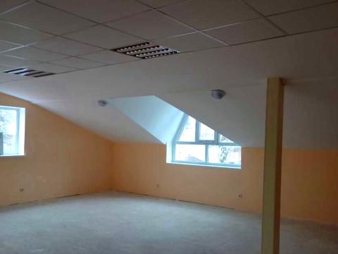 комерційна за адресою Зодчих вул., 52