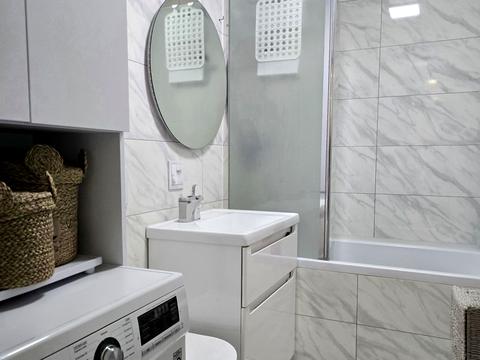 квартира за адресою Романа Шухевича вул., 3