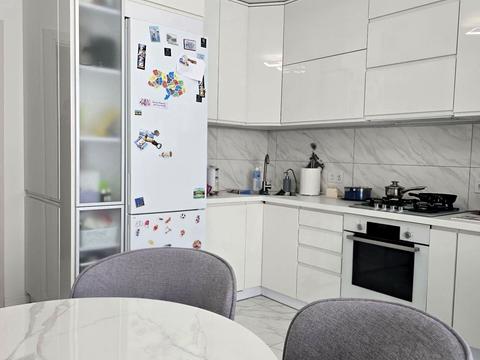 квартира за адресою Романа Шухевича вул., 3