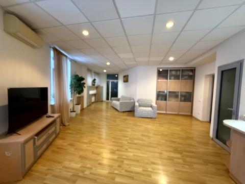 коммерческая по адресу Владимира Ивасюка просп. (Героїв Сталінграду), 12-Є