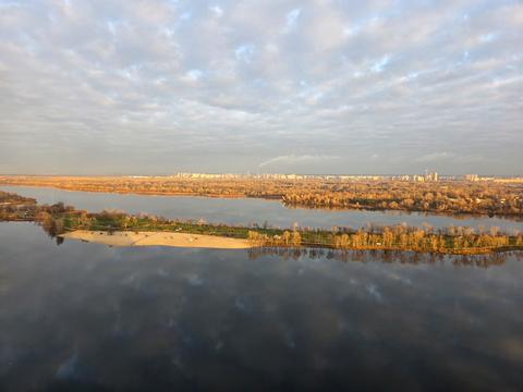 комерційна за адресою Володимира Івасюка просп. (Героїв Сталінграду), 12-Є
