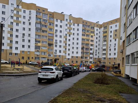 квартира за адресою Льва Ландау просп. (50-річчя СРСР), 52-В