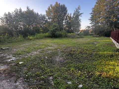 участок по адресу 