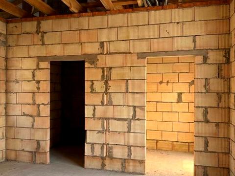 будинок за адресою Київська