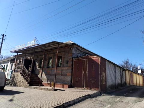 комерційна за адресою Свободи просп., 16