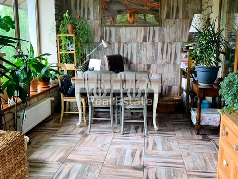 будинок за адресою Польова