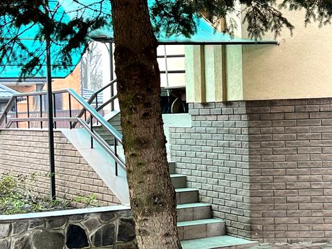 будинок за адресою Хрестовоздвиженська вул.