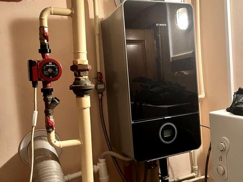 будинок за адресою Хрестовоздвиженська вул.