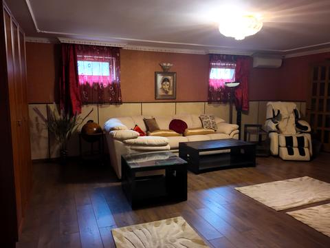 будинок за адресою Кар'єрна вул.