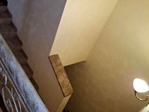 будинок за адресою Небесної Сотні вул. (Паризької Комуни)