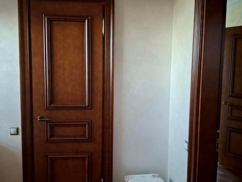 будинок за адресою Небесної Сотні вул. (Паризької Комуни)