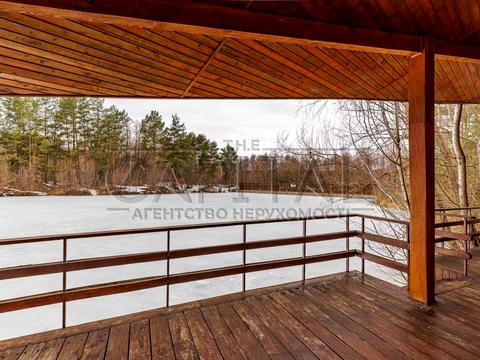 будинок за адресою Небесної Сотні вул. (Паризької Комуни)